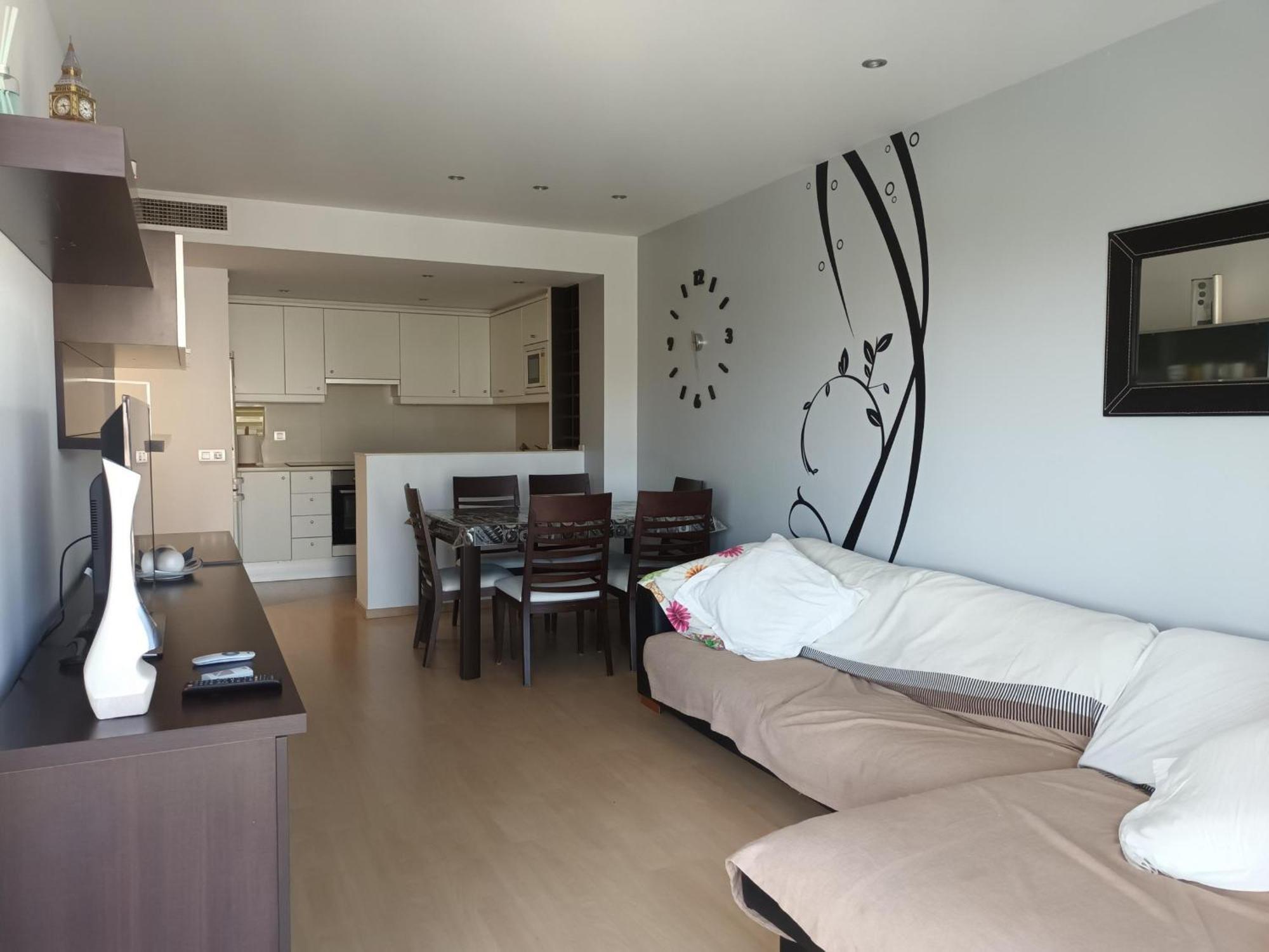 Apartment Luminoso En Santa Margarita Con Terraza Y Piscina, Cerca De La Playa De La Rubina - Es-258-79 Roses